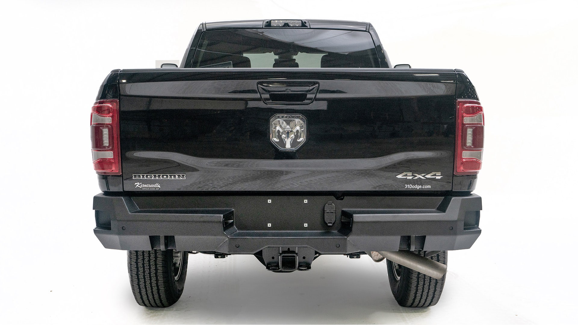 Fab Fours Dr19-W4451-1 Premium Rear Sensor Bumper Fits 19-22 2500 3500   Premium