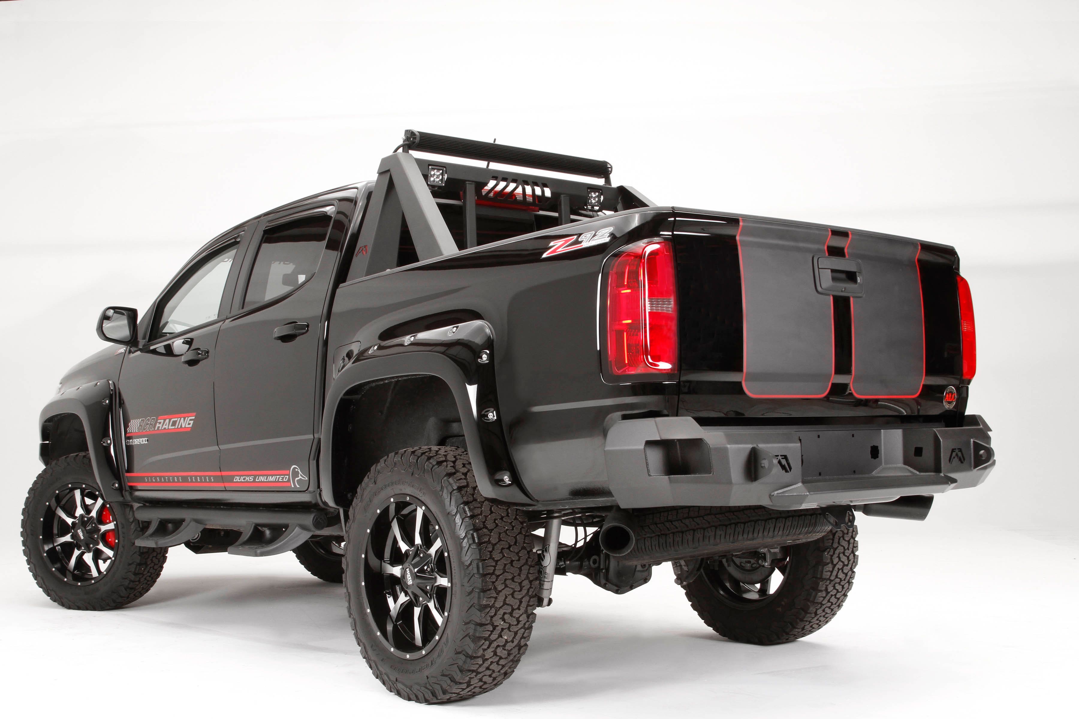 Fab Fours Cc15-W3350-1 Premium Rear Bumper Fits 15-22 Canyon Colorado   Bumper