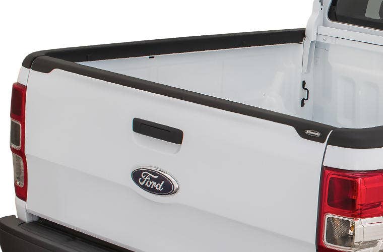 Bushwacker 48510 Ultimate Smoothback Tailgate Cap   Tailgate Protector Ultimate;