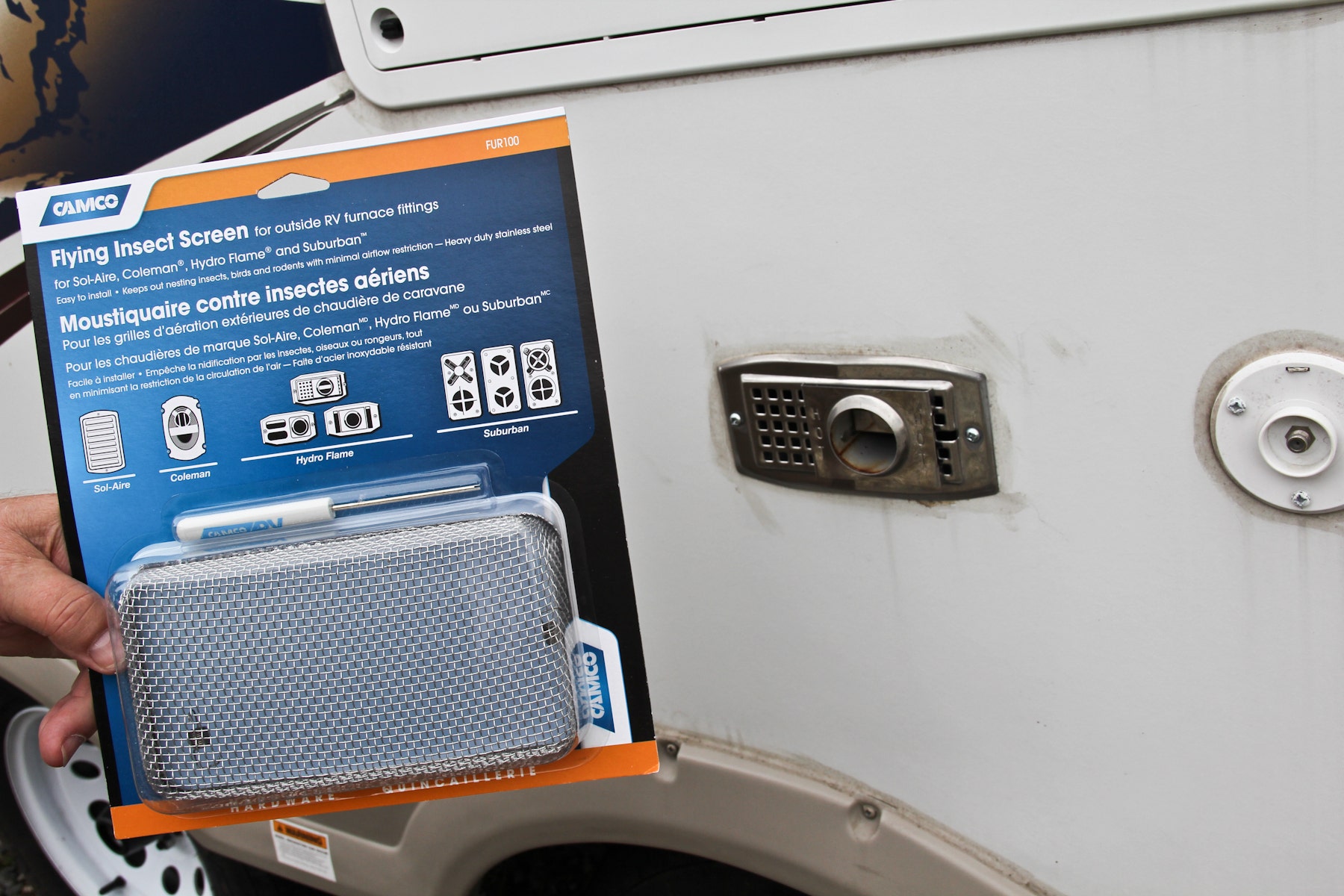 Camco 42140 Flying Insect Screen - Fur 100, 7.5" X 4.1" X 1.3"   Bug Screen - Rv