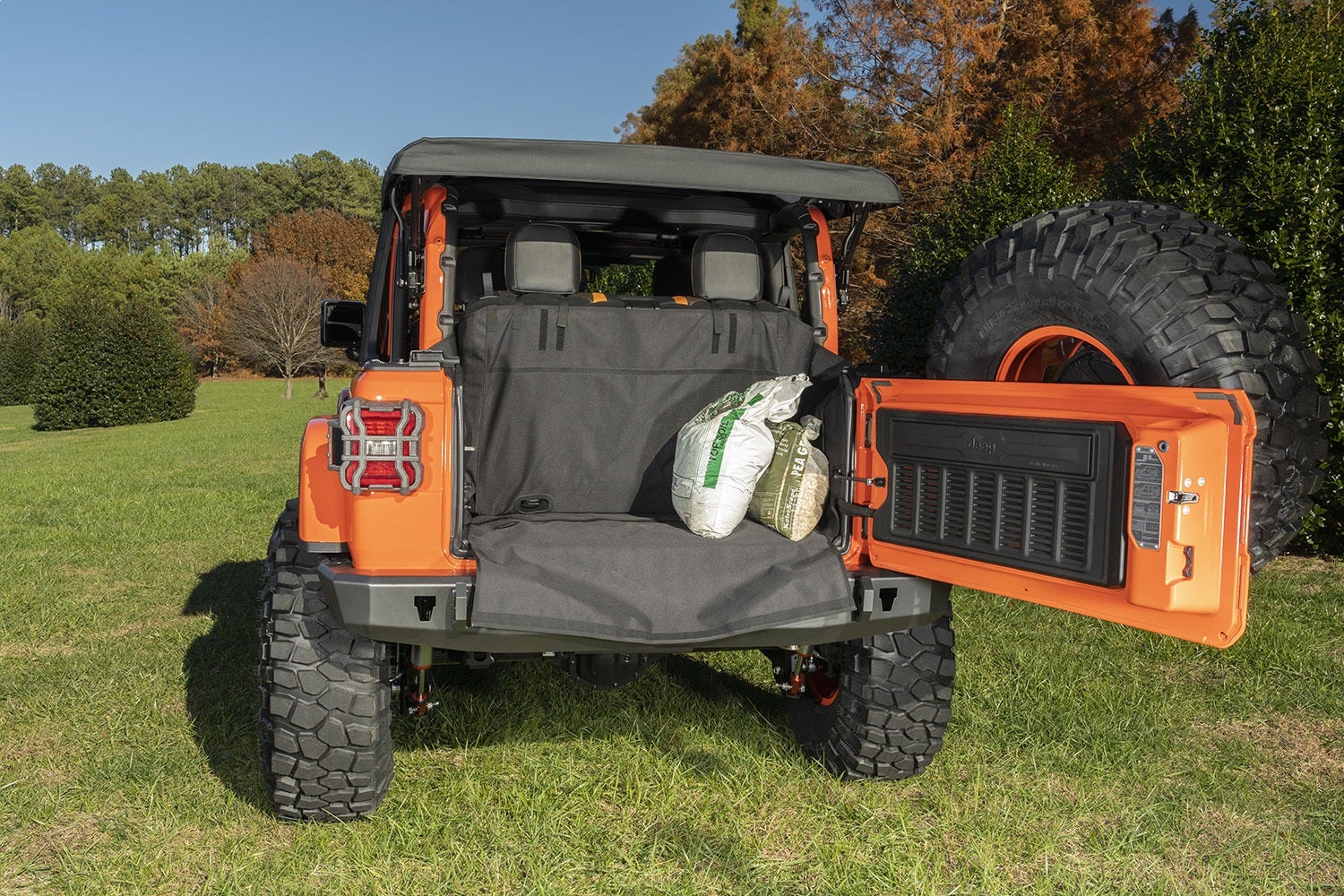 Rugged Ridge 13260.14 C3 Cargo Cover Fits 18-22 Wrangler (Jl)   C3 Cargo Cover