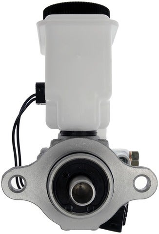 Brake Master Cylinder P/N:M390107 Brake Master Cylinder P/N: