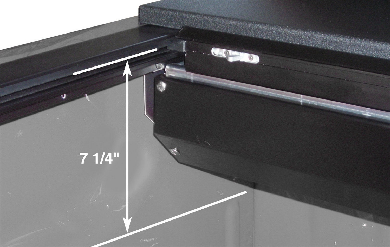 Roll-N-Lock Lg220m Roll-N-Lock M-Series Truck Bed Cover  M-Series (Tm) Tonneau