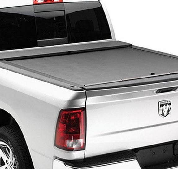 Roll-N-Lock Lg721m Roll-N-Lock M-Series Truck Bed Cover Fits 17-23 Ridgeline