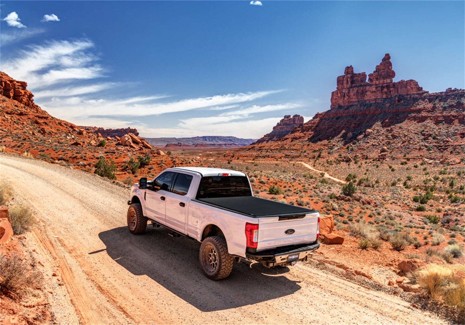 Truxedo 1523216 Truxedo Sentry Ct Tonneau Cover Fits 20-23 Gladiator    Sentry