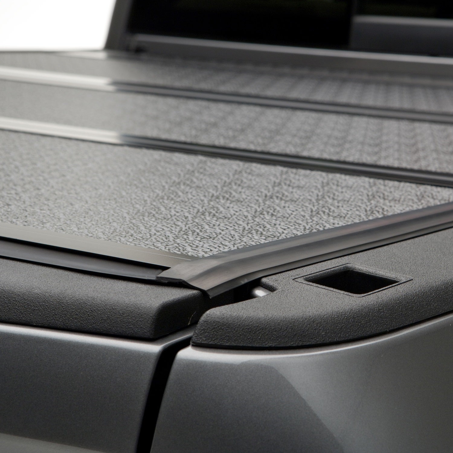 Undercover Fx21032 Flex Tonneau Cover Fits 22-24 Maverick   Flex Tonneau Cover
