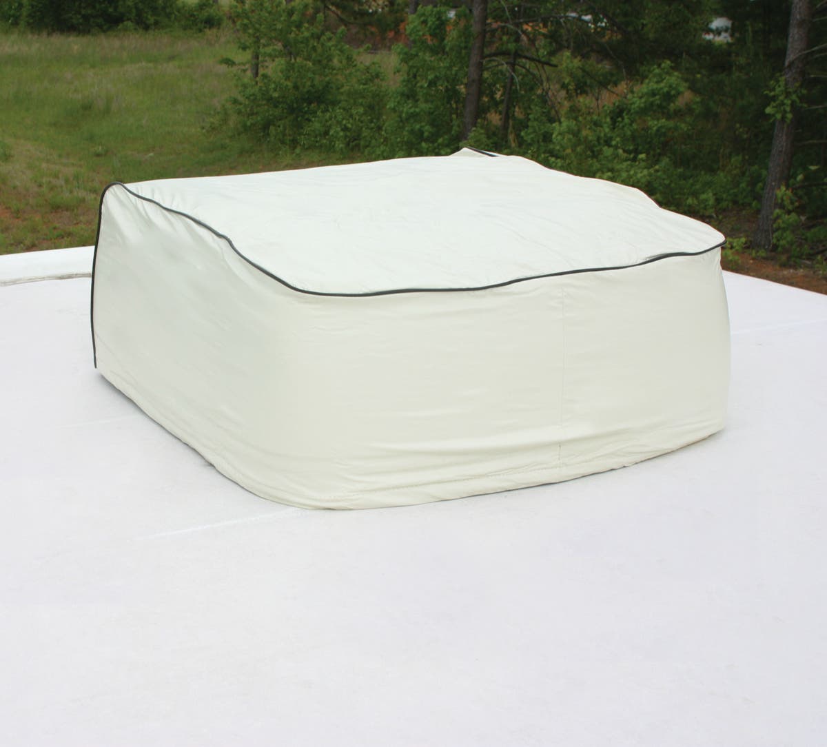 Camco 45391 Vinyl Air Conditioning Cover (White)   Air Conditioner Cover;