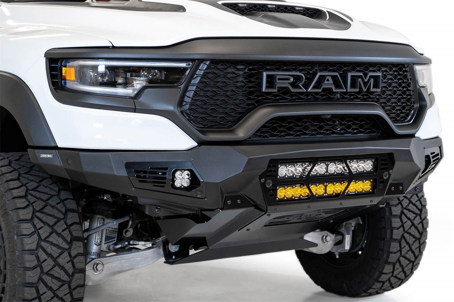 Addictive Desert Designs F620012140103 Bomber Front Bumper Fits 21-23 1500