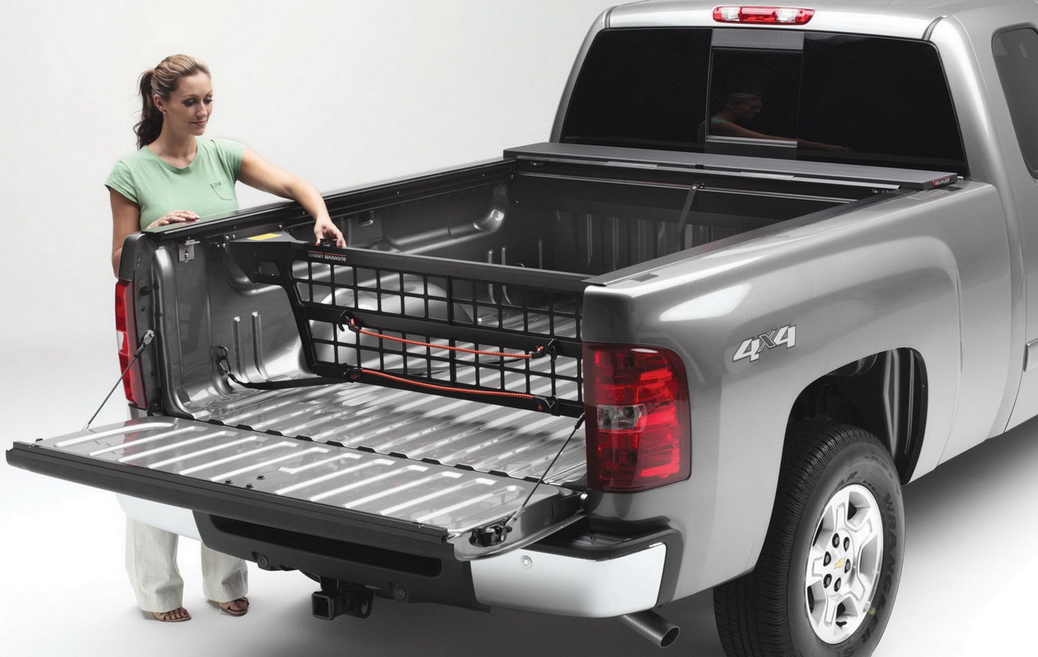 Roll-N-Lock Cm221 Cargo Manager Rolling Truck Bed Divider  Cargo Manager (R) Bed