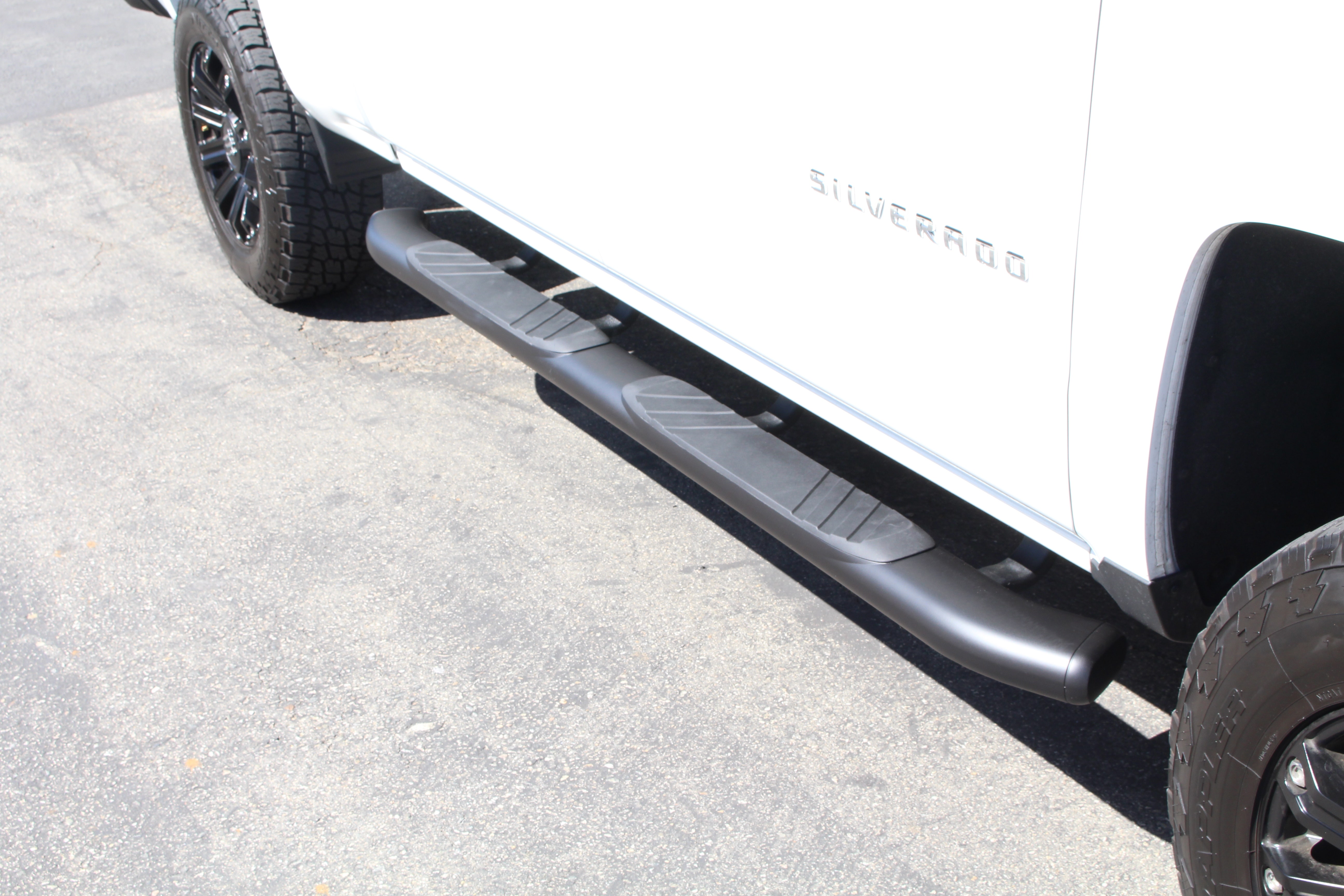 Go Rhino 685404680Cb 5 In. Oe Xtreme Composite Sidesteps Kit   5 In. Oe Xtreme