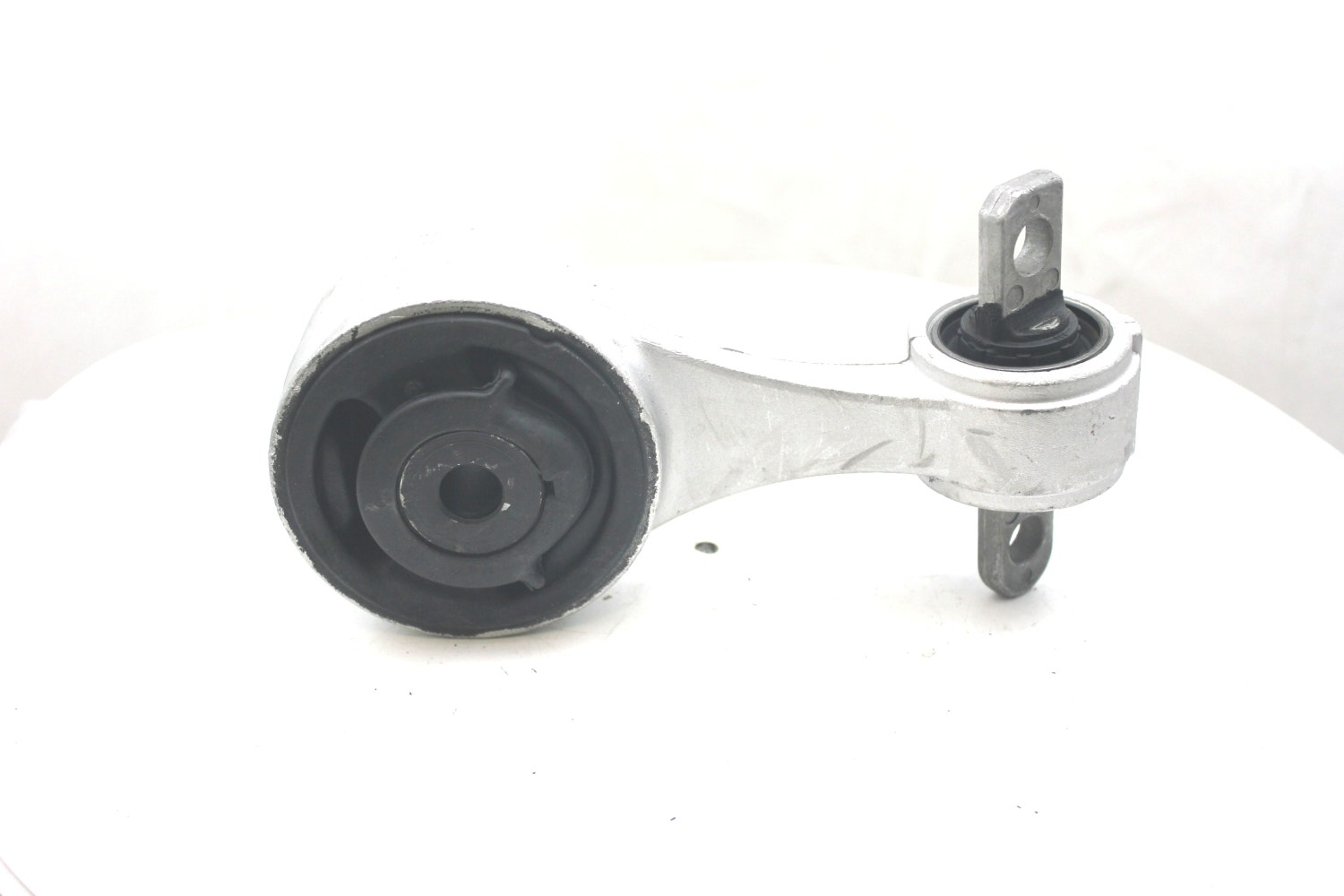 Engine Torque Strut Mount Engine Torque Strut Mount
