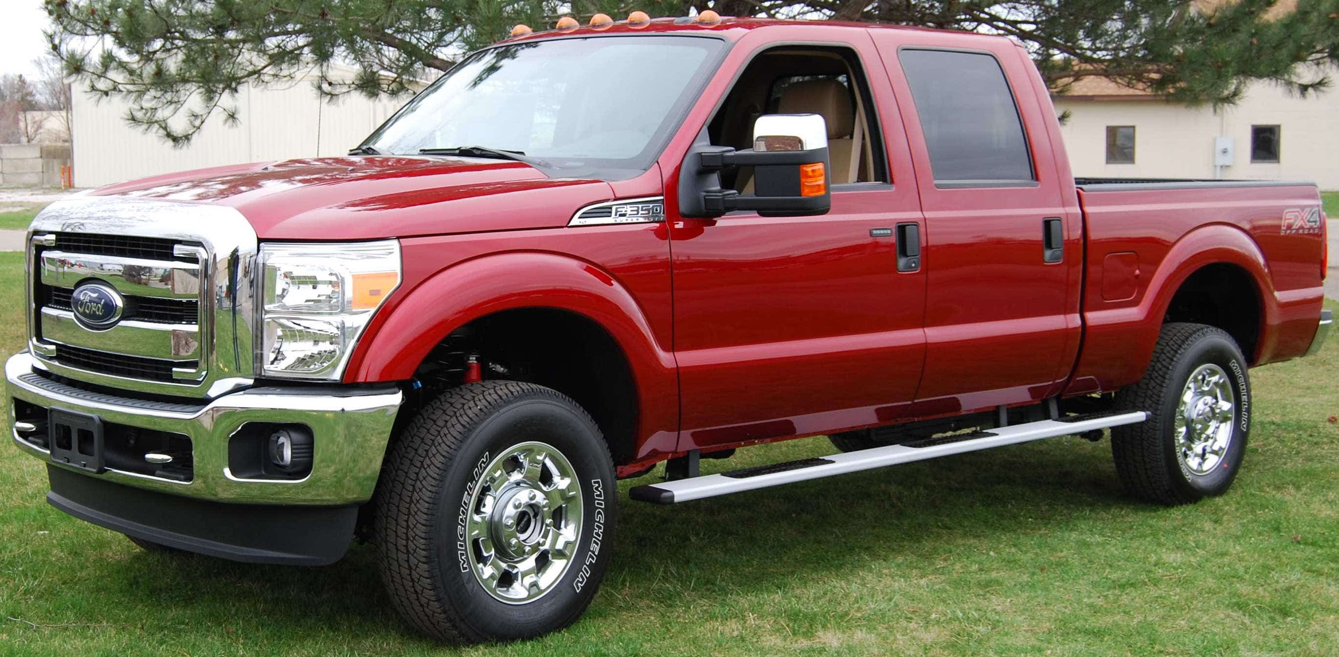 Owens Oc51113n01 Nerf Bar  Fusion Running Board - Truck Wheel To Wheel  Color/