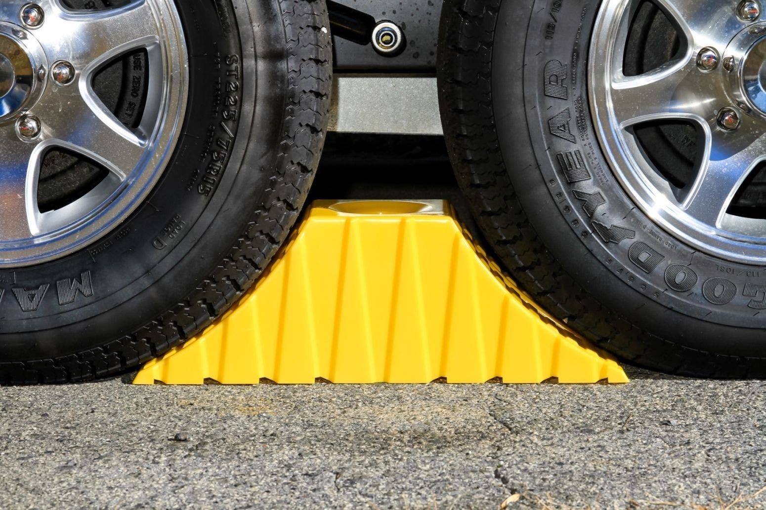 Camco 44435 Tandem Wheel Chock , Yellow   Wheel Chock  Color - Yellow, Material