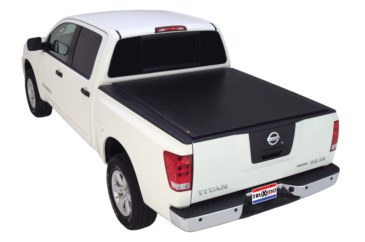 Truxedo 588601 Truxedo Lo Pro Qt Tonneau Cover Fits 04-15 Titan  567101 Tonneau