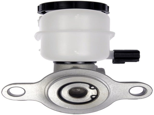 Brake Master Cylinder P/N:M390518 Brake Master Cylinder P/N: